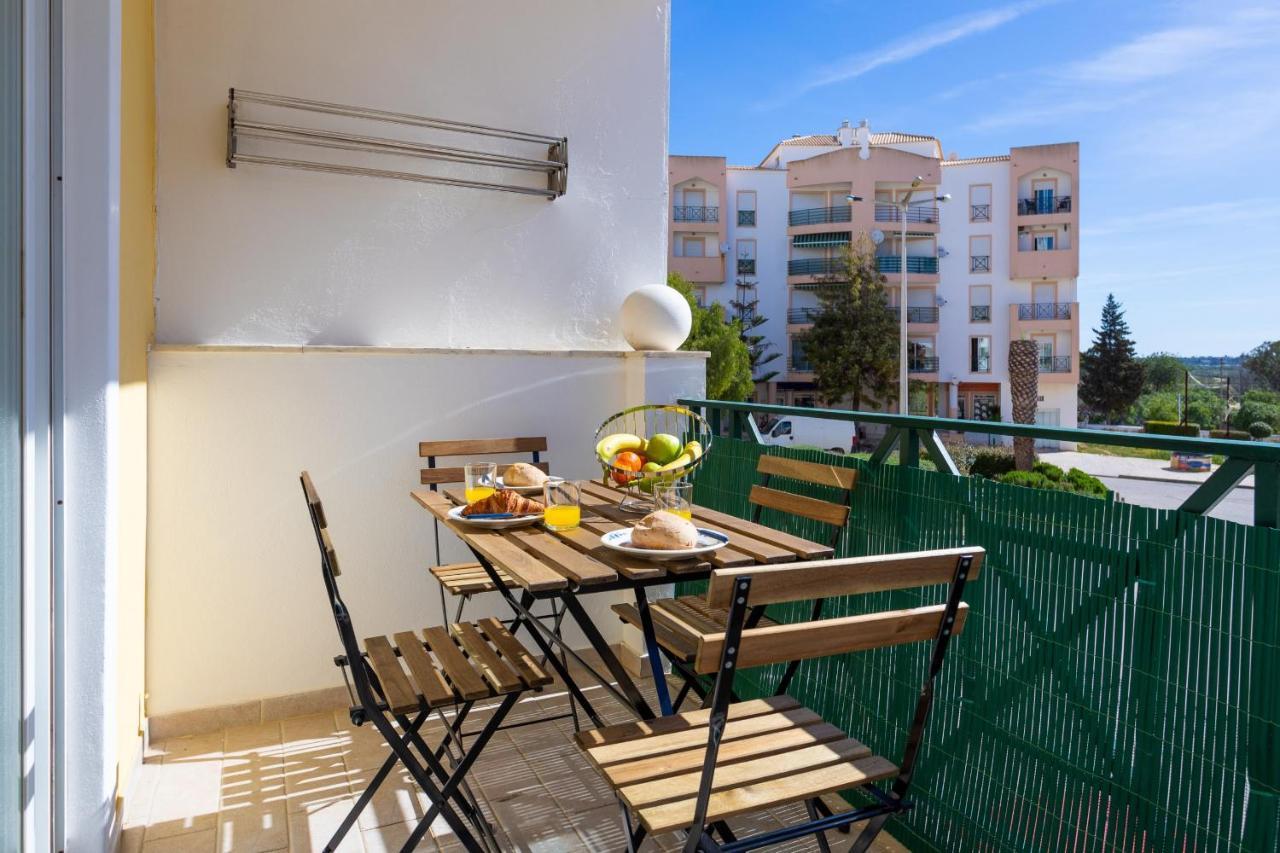 Apartment #118 T2 Quinta Da Torre By Holidays